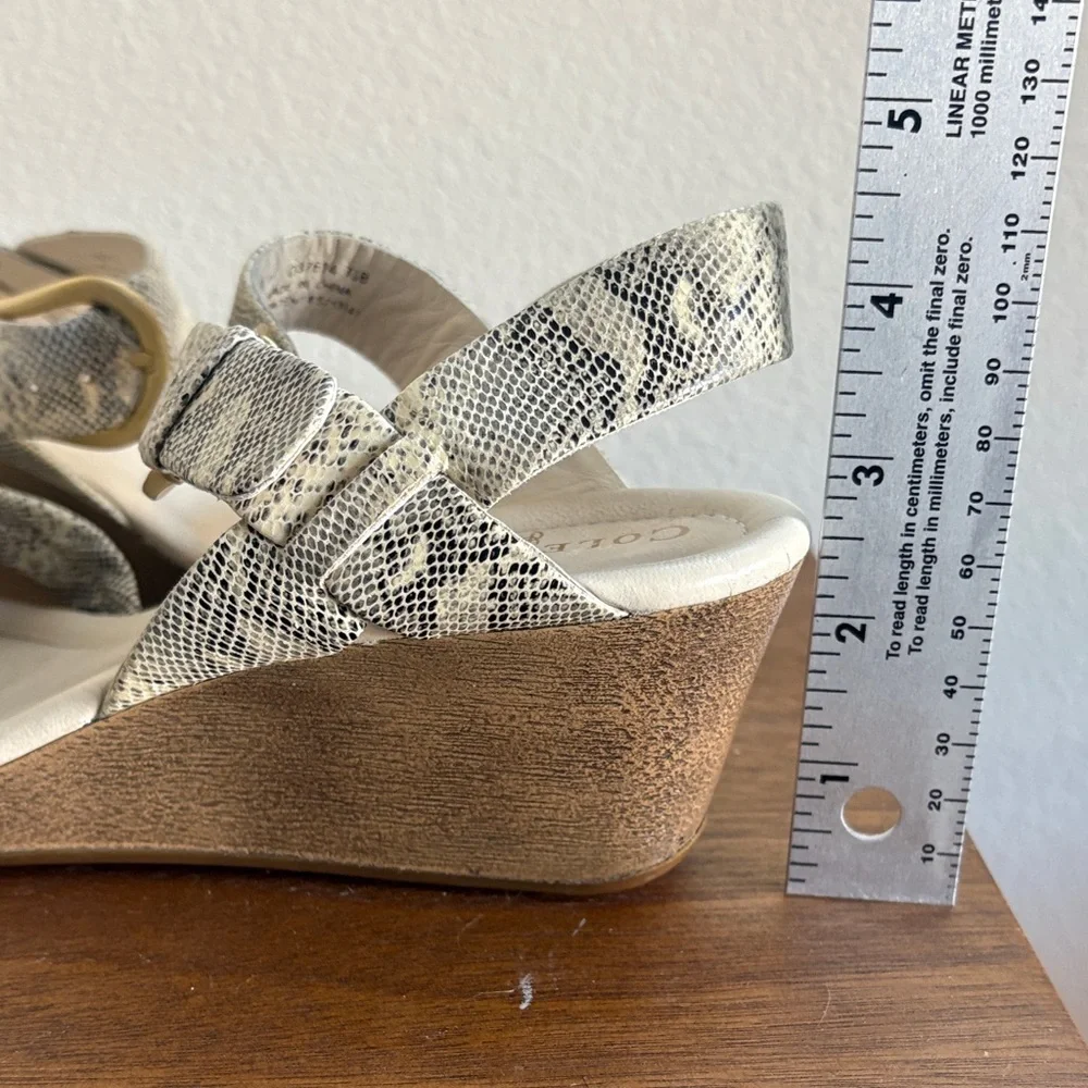 Cole Haan Tali Snakeskin Sandals with Gold Buckle Nike Air Cushion Women’s 7.5 B